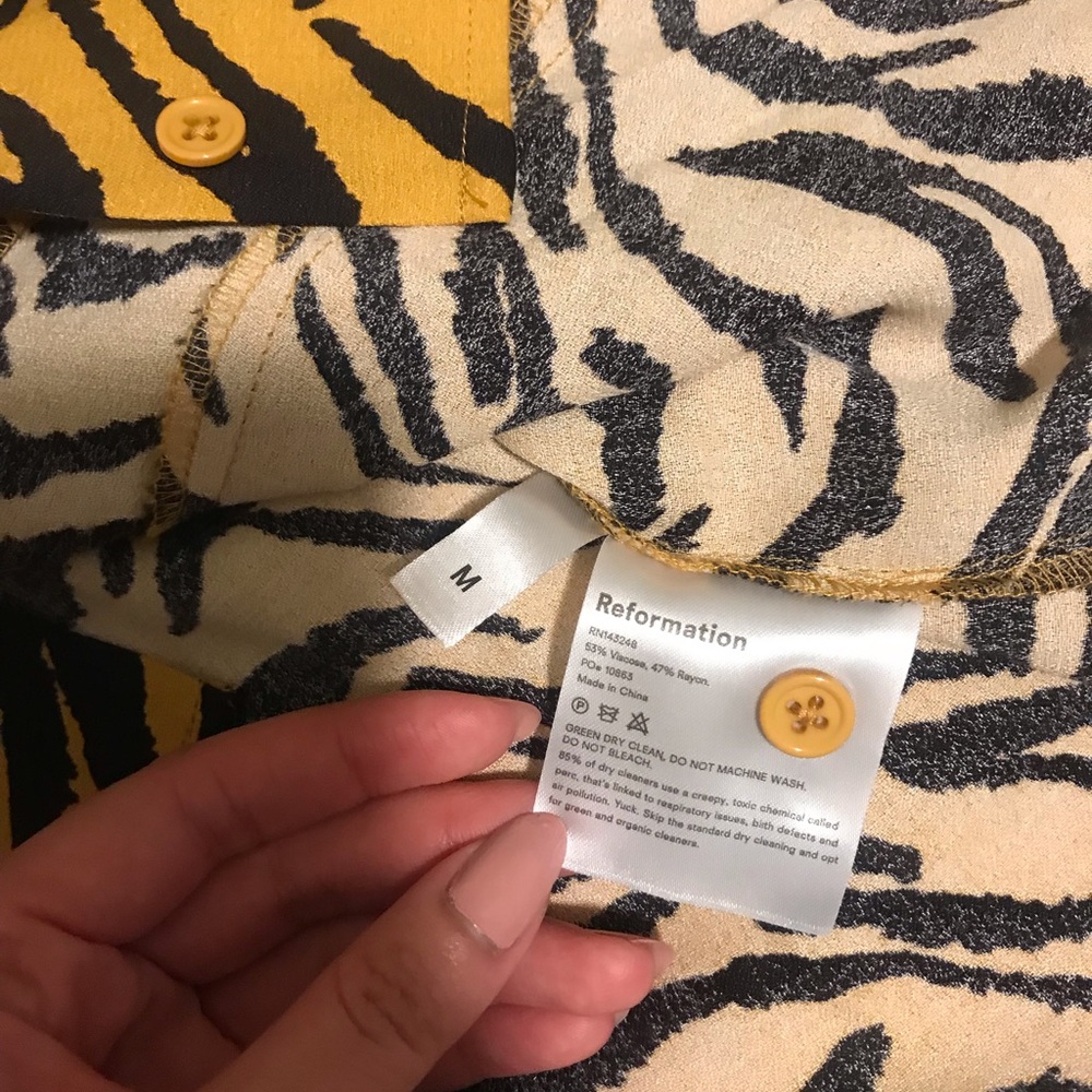 SOLD.NWT Reformation Tigress Notta Blouse - Picture 6 of 6